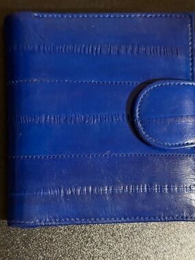 BNWOT Genuine Eel Skin Blue Leather Gold Snap-Closure Wallet
